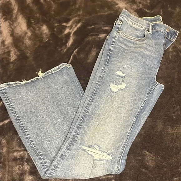 Women's American Eagle 77 Blue Flared Jeans - Picture 3 of 9